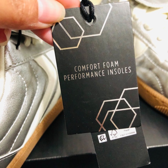 NWT❗️Madden NYC Madrid women's metallic silver sneakers sizes 7, 8 - Picture 7 of 8